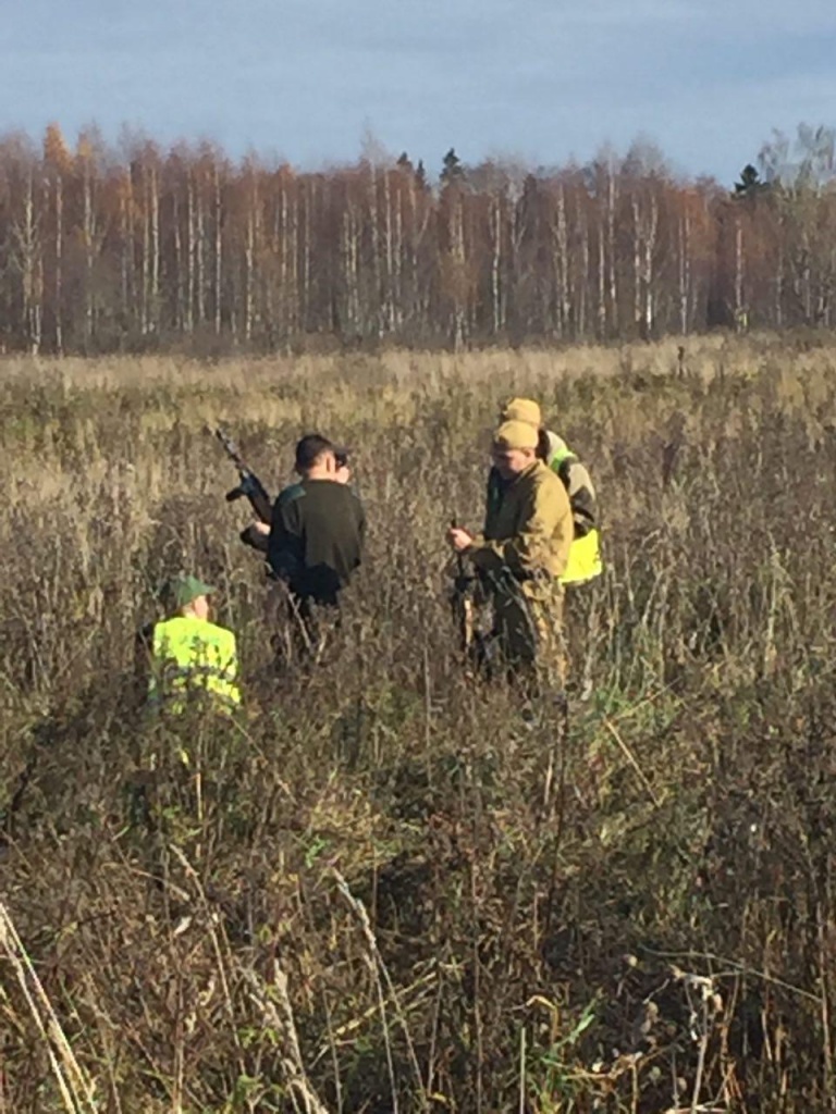 Солдаты в поле.jpg Солдаты в поле.jpg